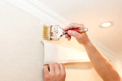 Pose de papier peint à Brousse — revêtements muraux et toiles de verre